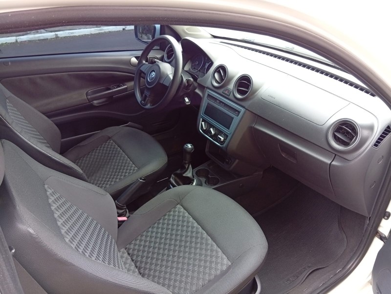 VOLKSWAGEN SAVEIRO 1.6 CE 2014/2015 ALTERNATIVA VEÍCULOS LAJEADO / Carros no Vale