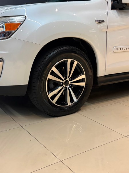 MITSUBISHI ASX 2.0 16V 4X4 2013/2013 JM AUTOMÓVEIS VENÂNCIO AIRES / Carros no Vale
