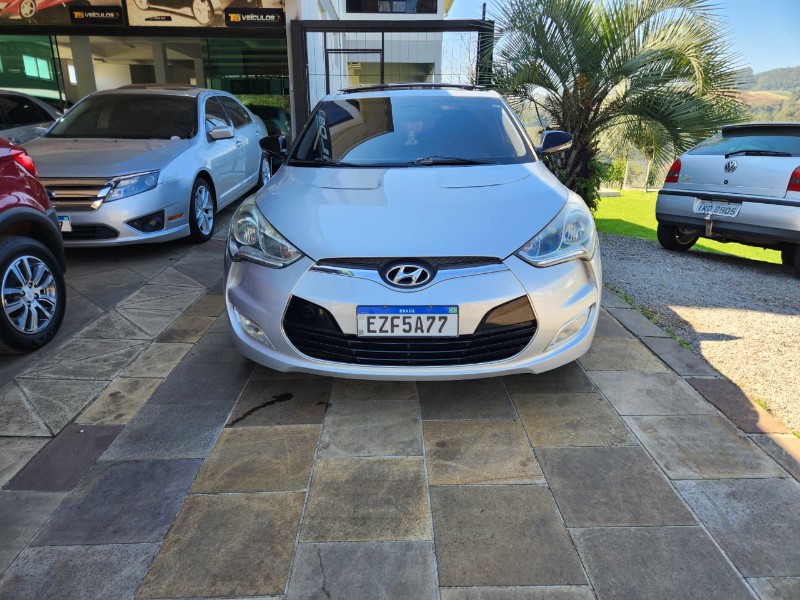 HYUNDAI VELOSTER 1.6 TOP + TETO 2011/2012 TS VEÍCULOS ANTA GORDA / Carros no Vale HYUNDAI VELOSTER 1.6 TOP + TETO 2011/2012 TS VEÍCULOS ANTA GORDA / Carros no Vale