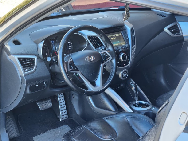 HYUNDAI VELOSTER 1.6 TOP + TETO 2011/2012 TS VEÍCULOS ANTA GORDA / Carros no Vale HYUNDAI VELOSTER 1.6 TOP + TETO 2011/2012 TS VEÍCULOS ANTA GORDA / Carros no Vale