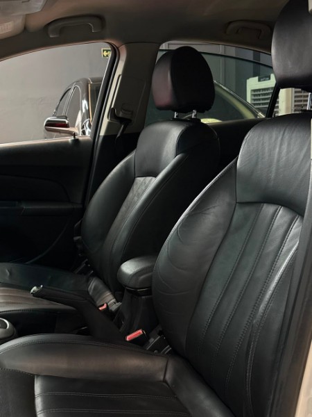 CHEVROLET CRUZE LT 1.8 16V FLEXPOWER 4P AUT. 2012/2012 JM AUTOMÓVEIS VENÂNCIO AIRES / Carros no Vale