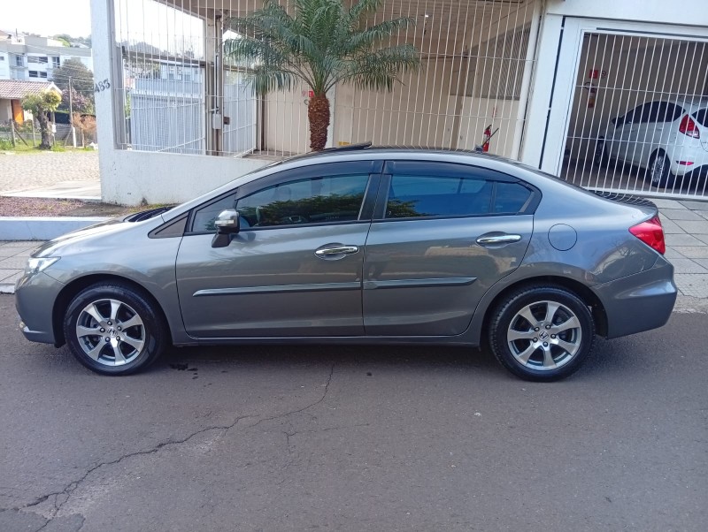 HONDA CIVIC EXS 1.8 2012/2013 ALTERNATIVA VEÍCULOS LAJEADO / Carros no Vale