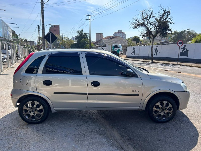 CHEVROLET CORSA MAXX 1.8 MPFI 8V FLEXPOWER 2005/2005 LS MULTIMARCAS VENÂNCIO AIRES / Carros no Vale