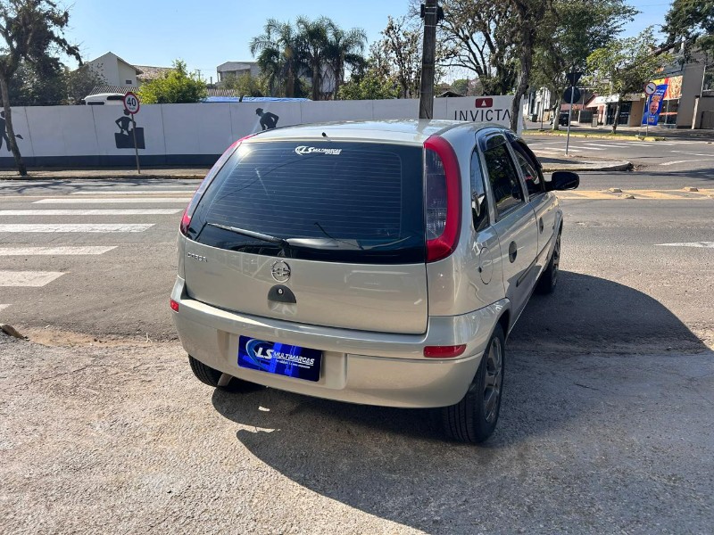 CHEVROLET CORSA MAXX 1.8 MPFI 8V FLEXPOWER 2005/2005 LS MULTIMARCAS VENÂNCIO AIRES / Carros no Vale