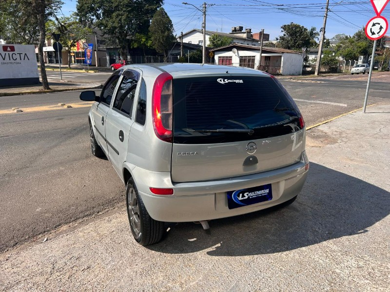 CHEVROLET CORSA MAXX 1.8 MPFI 8V FLEXPOWER 2005/2005 LS MULTIMARCAS VENÂNCIO AIRES / Carros no Vale