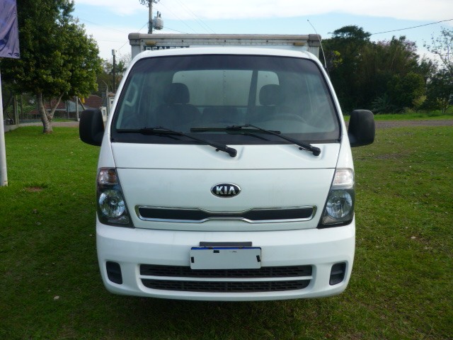 KIA BONGO K-2500 2.5 4X2 TB DIESEL 2021/2022 PREMIUM AUTOMÓVEIS ARROIO DO MEIO / Carros no Vale