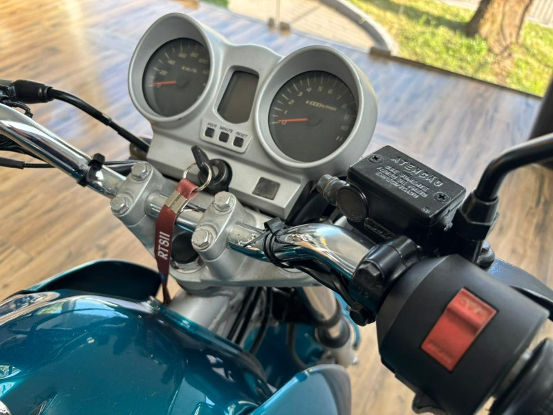 HONDA MOTOS CB 250 TWISTER /2003 RT 811 VEÍCULOS ARROIO DO MEIO / Carros no Vale HONDA MOTOS CB 250 TWISTER /2003 RT 811 VEÍCULOS ARROIO DO MEIO / Carros no Vale