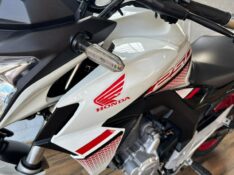 HONDA MOTOS CBX 250 TWISTER /2022 RT 811 VEÍCULOS ARROIO DO MEIO / Carros no Vale