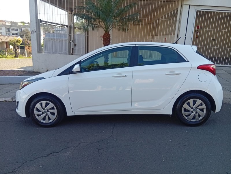 HYUNDAI HB20 COMFORT 2014/2014 ALTERNATIVA VEÍCULOS LAJEADO / Carros no Vale