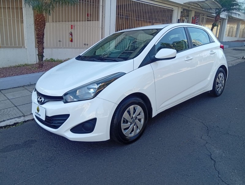 HYUNDAI HB20 COMFORT 2014/2014 ALTERNATIVA VEÍCULOS LAJEADO / Carros no Vale