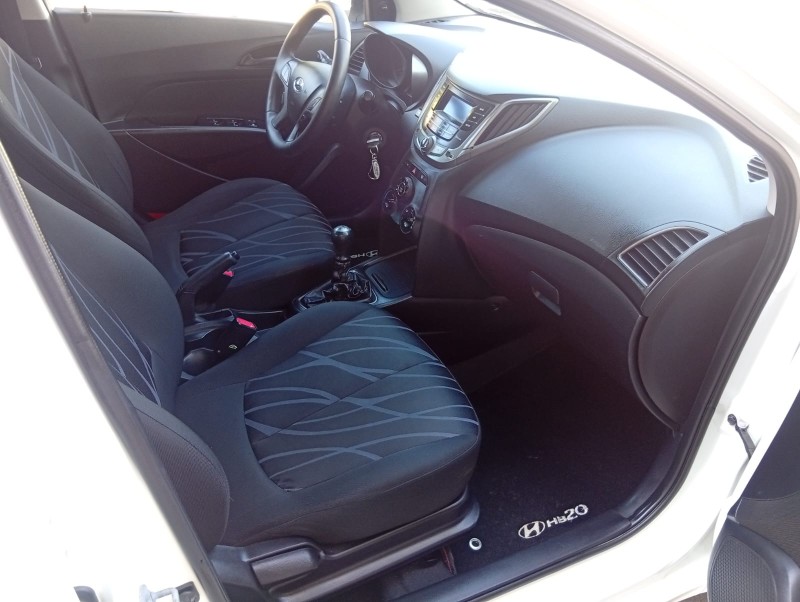 HYUNDAI HB20 COMFORT 2014/2014 ALTERNATIVA VEÍCULOS LAJEADO / Carros no Vale
