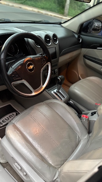 CHEVROLET CAPTIVA 2.4 FWD SPORT 16V GASOLINA 4P AUTOMÁTICO 2010/2010 NEURI VEÍCULOS LAJEADO / Carros no Vale CHEVROLET CAPTIVA 2.4 FWD SPORT 16V GASOLINA 4P AUTOMÁTICO 2010/2010 NEURI VEÍCULOS LAJEADO / Carros no Vale