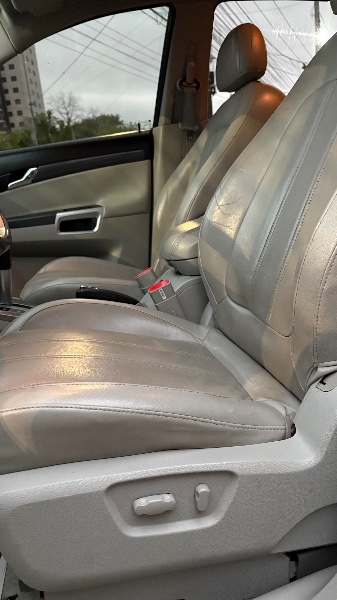 CHEVROLET CAPTIVA 2.4 FWD SPORT 16V GASOLINA 4P AUTOMÁTICO 2010/2010 NEURI VEÍCULOS LAJEADO / Carros no Vale CHEVROLET CAPTIVA 2.4 FWD SPORT 16V GASOLINA 4P AUTOMÁTICO 2010/2010 NEURI VEÍCULOS LAJEADO / Carros no Vale