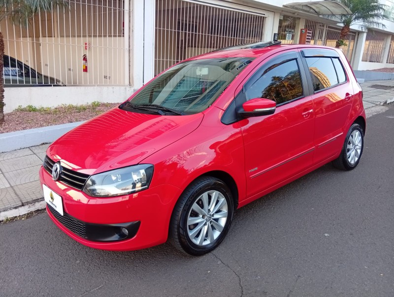 VOLKSWAGEN FOX PRIME 1.6 2009/2010 ALTERNATIVA VEÍCULOS LAJEADO / Carros no Vale
