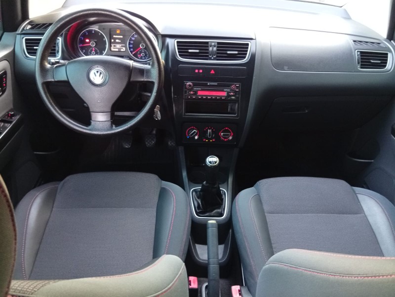 VOLKSWAGEN FOX PRIME 1.6 2009/2010 ALTERNATIVA VEÍCULOS LAJEADO / Carros no Vale