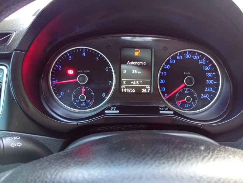VOLKSWAGEN FOX PRIME 1.6 2009/2010 ALTERNATIVA VEÍCULOS LAJEADO / Carros no Vale