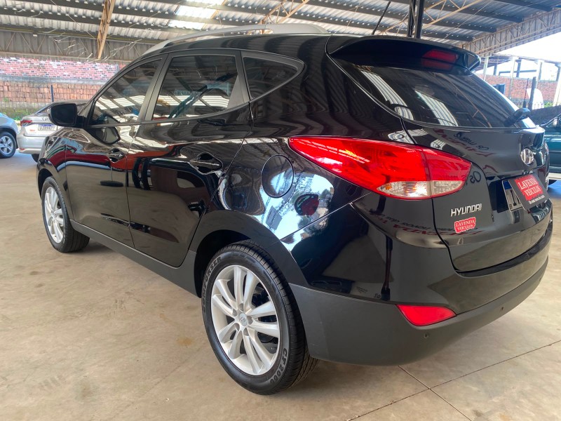 HYUNDAI IX35 2.0 2014/2015 LAVENDA VEÍCULOS ARROIO DO MEIO / Carros no Vale