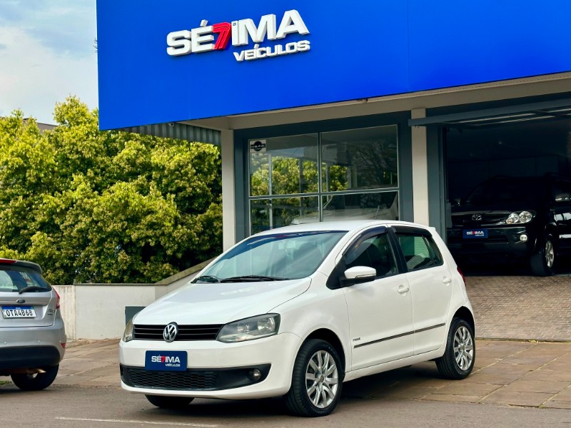 VOLKSWAGEN FOX PRIME 1.6 2010/2011 SÉTIMA VEÍCULOS GUAPORÉ / Carros no Vale