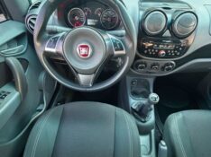 FIAT PALIO 1.4 ATTRACTIVE 8V /2016 CHIMA VEÍCULOS VENÂNCIO AIRES / Carros no Vale