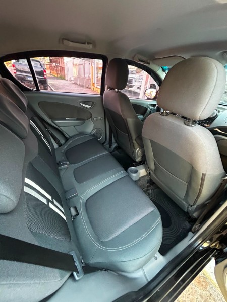 FIAT PALIO 1.4 ATTRACTIVE 8V /2016 CHIMA VEÍCULOS VENÂNCIO AIRES / Carros no Vale