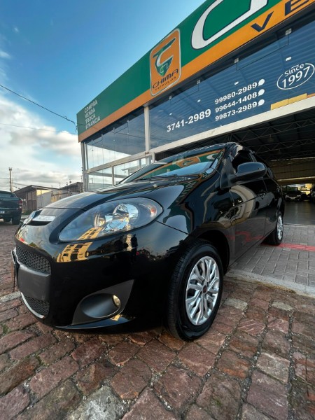 FIAT PALIO 1.4 ATTRACTIVE 8V /2016 CHIMA VEÍCULOS VENÂNCIO AIRES / Carros no Vale