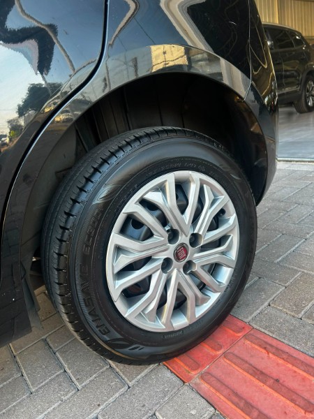 FIAT PALIO 1.4 ATTRACTIVE 8V /2016 CHIMA VEÍCULOS VENÂNCIO AIRES / Carros no Vale