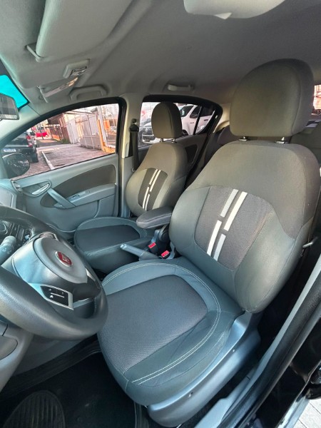 FIAT PALIO 1.4 ATTRACTIVE 8V /2016 CHIMA VEÍCULOS VENÂNCIO AIRES / Carros no Vale