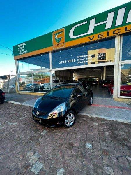 HONDA FIT 1.4 LX 16V FLEX 4P AUTOMÁTICO /2010 CHIMA VEÍCULOS VENÂNCIO AIRES / Carros no Vale