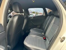 VOLKSWAGEN NIVUS HIGHLINE 1.0 200 TSI 2021/2021 SÉTIMA VEÍCULOS GUAPORÉ / Carros no Vale