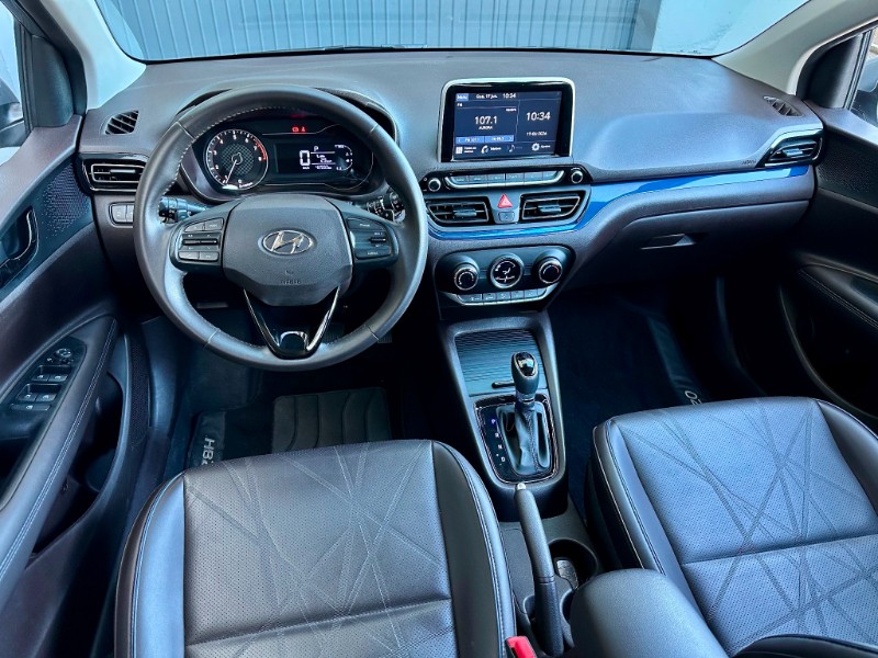 HYUNDAI HB20 DIAMOND PLUS 1.0 TGDI 2020/2021 SÉTIMA VEÍCULOS GUAPORÉ / Carros no Vale