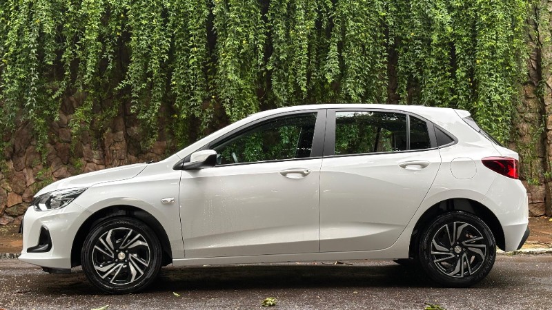 CHEVROLET ONIX LT 1.0 TURBO 2024/2025 ESTAÇÃO DO CARRO ESTRELA / Carros no Vale