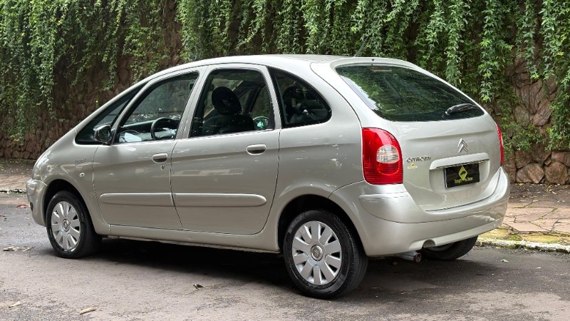 CITROEN XSARA PICASSO GLX 1.6 2011/2011 ESTAÇÃO DO CARRO ESTRELA / Carros no Vale