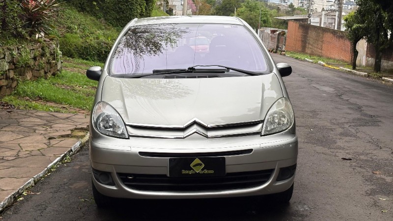 CITROEN XSARA PICASSO GLX 1.6 2011/2011 ESTAÇÃO DO CARRO ESTRELA / Carros no Vale