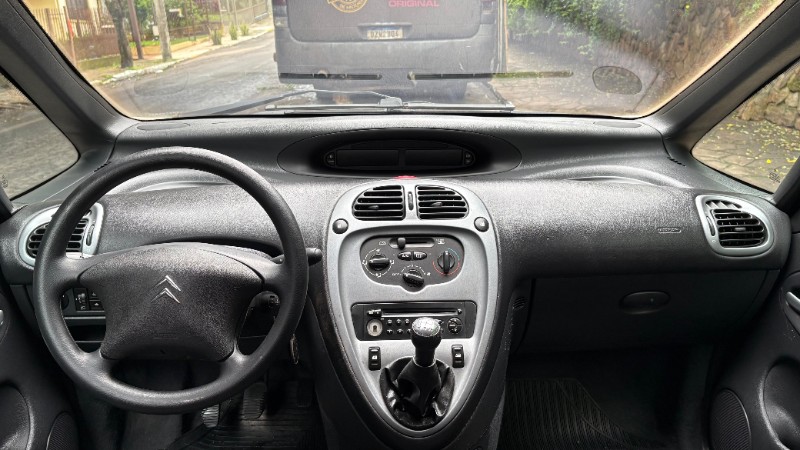 CITROEN XSARA PICASSO GLX 1.6 2011/2011 ESTAÇÃO DO CARRO ESTRELA / Carros no Vale