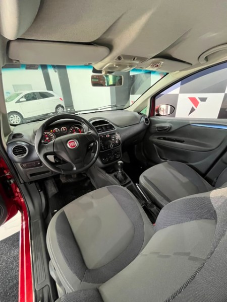 FIAT PUNTO 1.4 ATTRACTIVE 8V 2014/2014 TIAGO AUTOMÓVEIS VENÂNCIO AIRES / Carros no Vale