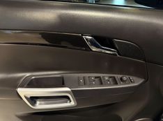 Chevrolet Captiva Sport 2.4 2013/2014 SIM VEÍCULOS PORTO ALEGRE / Carros no Vale