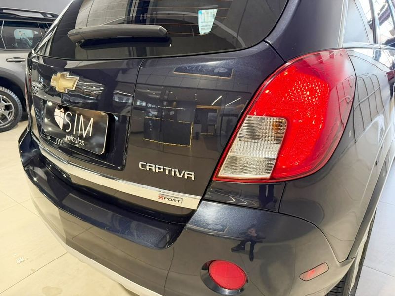 Chevrolet Captiva Sport 2.4 2013/2014 SIM VEÍCULOS PORTO ALEGRE / Carros no Vale Chevrolet Captiva Sport 2.4 2013/2014 SIM VEÍCULOS PORTO ALEGRE / Carros no Vale