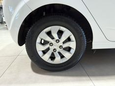 Chevrolet Onix 1.0 Lt 2016/2017 SIM VEÍCULOS PORTO ALEGRE / Carros no Vale