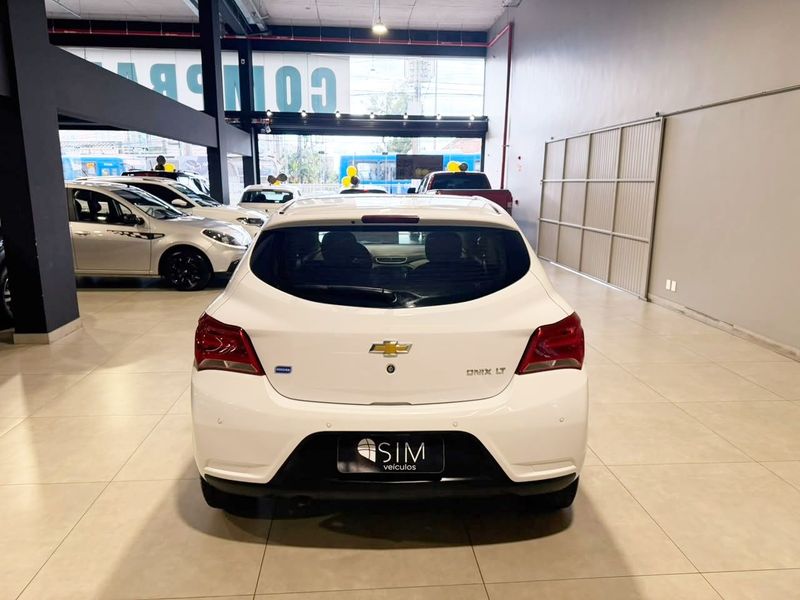 Chevrolet Onix 1.0 Lt 2016/2017 SIM VEÍCULOS PORTO ALEGRE / Carros no Vale Chevrolet Onix 1.0 Lt 2016/2017 SIM VEÍCULOS PORTO ALEGRE / Carros no Vale