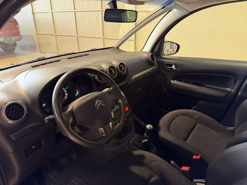 Citroen C3 Picasso Glx15 2013/2014 SIM VEÍCULOS PORTO ALEGRE / Carros no Vale Citroen C3 Picasso Glx15 2013/2014 SIM VEÍCULOS PORTO ALEGRE / Carros no Vale