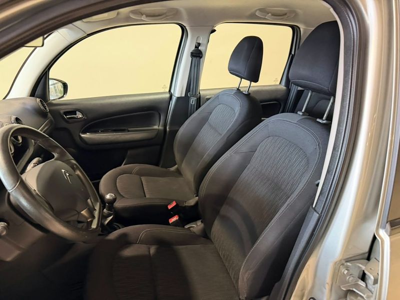 Citroen C3 Picasso Glx15 2013/2014 SIM VEÍCULOS PORTO ALEGRE / Carros no Vale Citroen C3 Picasso Glx15 2013/2014 SIM VEÍCULOS PORTO ALEGRE / Carros no Vale