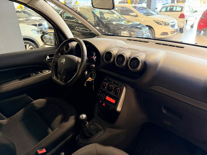 Citroen C3 Picasso Glx15 2013/2014 SIM VEÍCULOS PORTO ALEGRE / Carros no Vale Citroen C3 Picasso Glx15 2013/2014 SIM VEÍCULOS PORTO ALEGRE / Carros no Vale