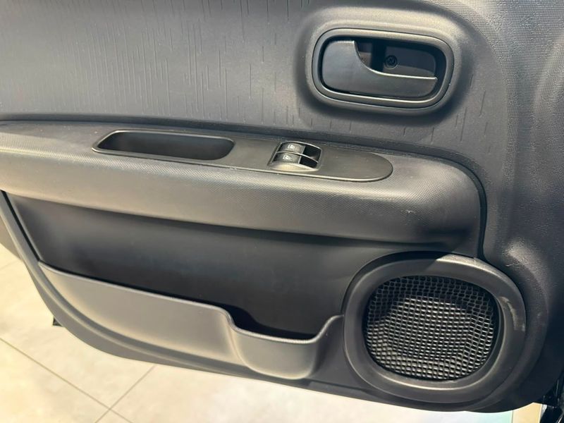 Fiat Mobi Like 1.0 Fire 2021/2022 SIM VEÍCULOS PORTO ALEGRE / Carros no Vale