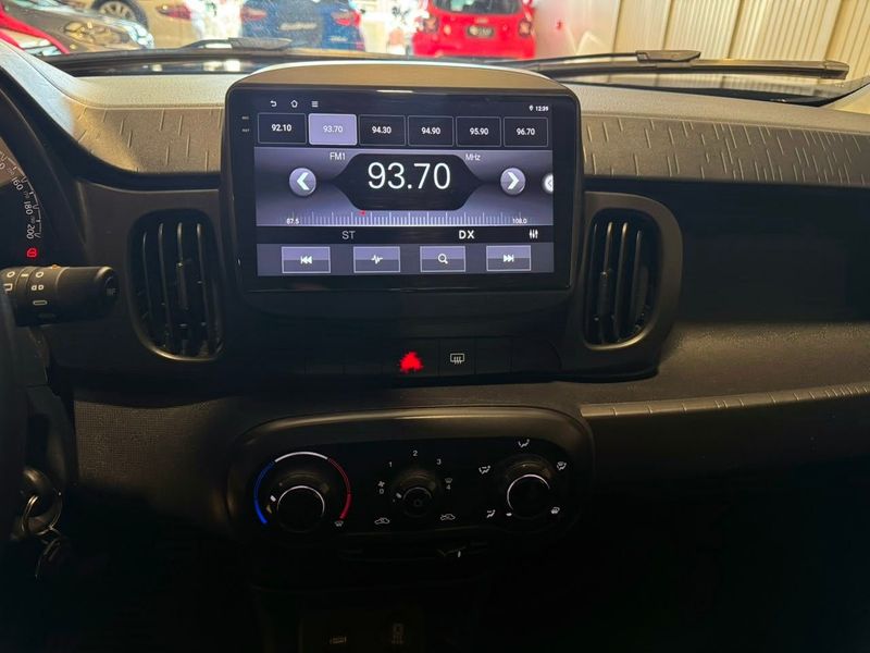 Fiat Mobi Like 1.0 Fire 2021/2022 SIM VEÍCULOS PORTO ALEGRE / Carros no Vale