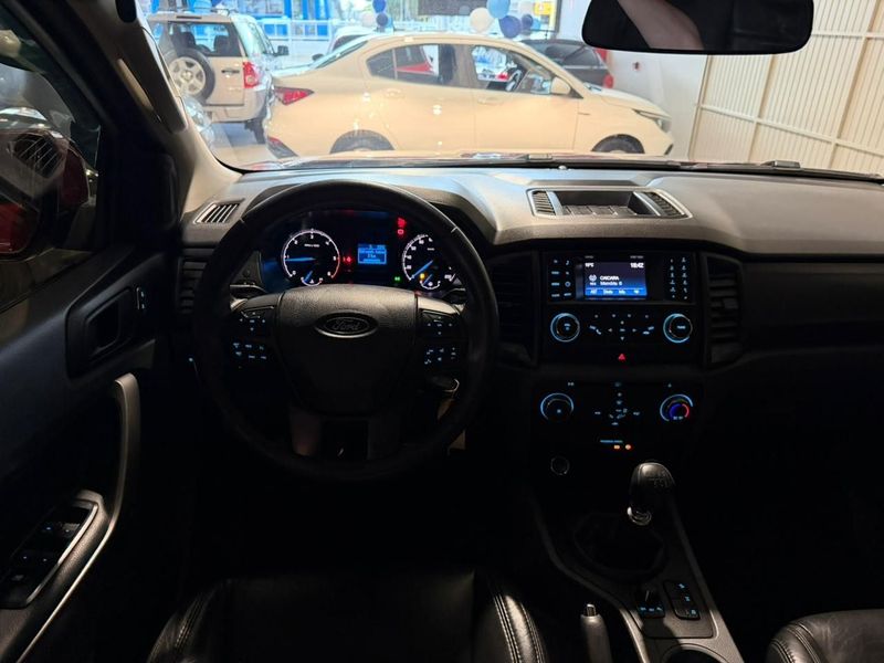 Ford Ranger 2.2 Xls 4×4 Cd 16v 2018/2019 SIM VEÍCULOS PORTO ALEGRE / Carros no Vale