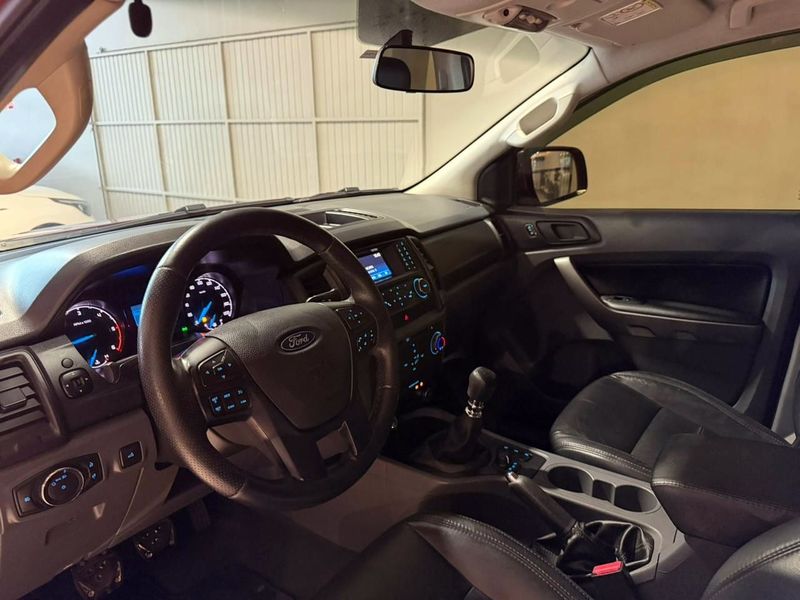 Ford Ranger 2.2 Xls 4×4 Cd 16v 2018/2019 SIM VEÍCULOS PORTO ALEGRE / Carros no Vale