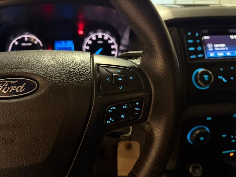 Ford Ranger 2.2 Xls 4×4 Cd 16v 2018/2019 SIM VEÍCULOS PORTO ALEGRE / Carros no Vale