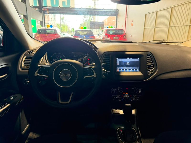 Jeep Compass 2.0 16v Sport 2017/2018 SIM VEÍCULOS PORTO ALEGRE / Carros no Vale