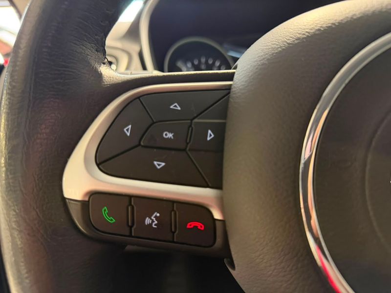 Jeep Compass 2.0 16v Sport 2017/2018 SIM VEÍCULOS PORTO ALEGRE / Carros no Vale