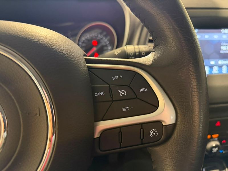 Jeep Compass 2.0 16v Sport 2017/2018 SIM VEÍCULOS PORTO ALEGRE / Carros no Vale